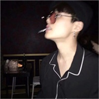 闲着无聊最喜欢边吃边聊什么